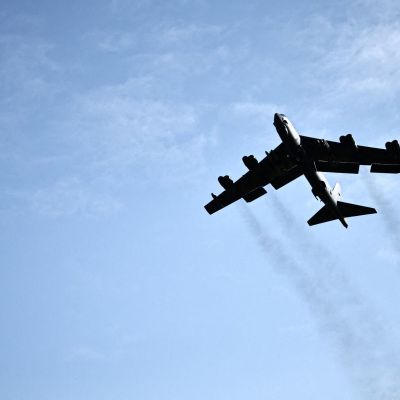 B-52 bomber crashes at US Air Force base, 8 killed