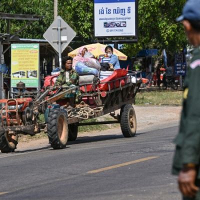 Cambodia shuts Thailand border crossings over deadly fighting – VnExpress International