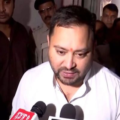 India News | RJD Leader Tejashwi Yadav Extends Heartfelt Wishes for Diwali | LatestLY