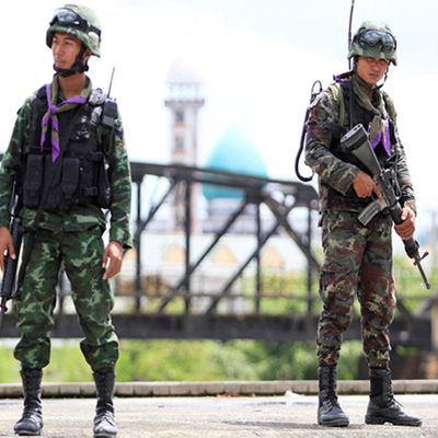 Thailand accuses Cambodia of laying fresh landmines along border, suspends Trump-brokered treaty