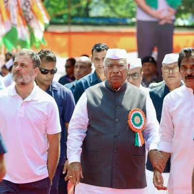 Congress holds meeting to review ongoing SIR in 12 states, UTs amid Bihar polls debacle