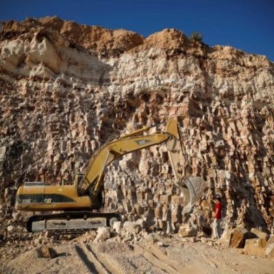 Business News | J-K to Launch First-ever Limestone Block Auction on November 24: Mines Ministry | LatestLY