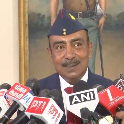 Delhi govt felicitates all Armed Forces Chiefs for 1st time on Armed Forces Flag Day