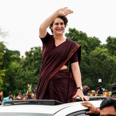 Priyanka Gandhi extends greetings on Mauni Amavasya; hopes for “citizens’ welfare”