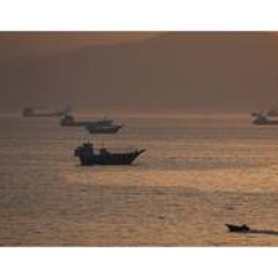 Oman detects suspected floating mine in St of Hormuz