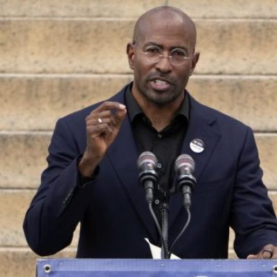 Van Jones on Democrats’ ‘volcanic anger’ with Schumer: ‘We need alpha energy’