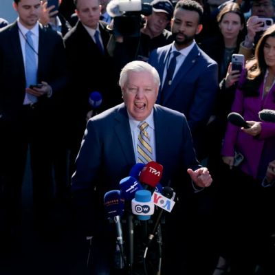 Trump calls for appointing Lindsey Graham’s sister as interim senator