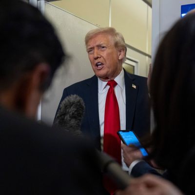 Trump weighs military power against diplomacy for Maduro