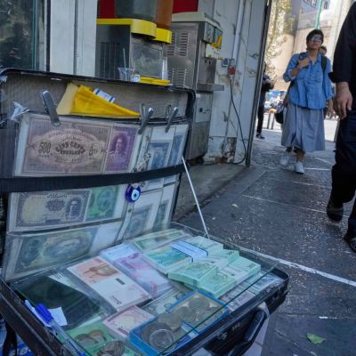 Iranian rial slumps to new record low as economic pressure set to ramp up