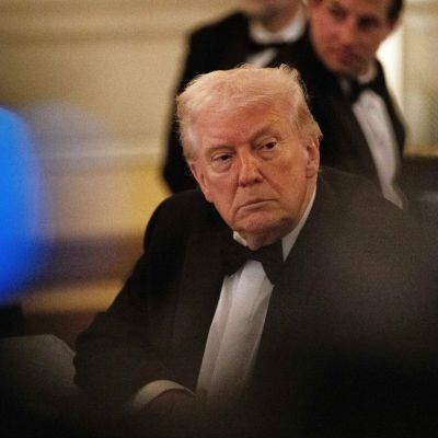 Trump mulling limited Iran strike, could try for regime change later – report