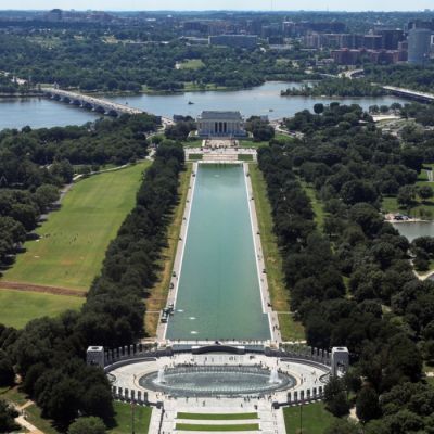 Interior Department clears Reflecting Pool, comparing it to Iranian navy