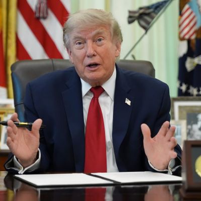 Trump has weighed return to full war in Iran, but prefers diplomatic push — report