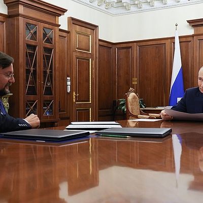 The Kremlin relishes in the US-Russia diesel deal and Trump's criticism of Zelenskyy