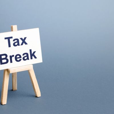 Do Drivers Really Need a Federal Gas Tax Holiday? Debate is Heating Up Again