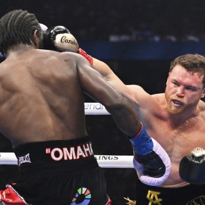 Terence Crawford makes history with victory over Canelo Alvarez – WTOP News