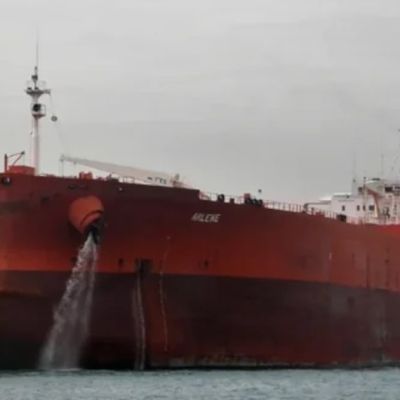 US eases Russia oil sanctions as Iran war pushes up energy prices