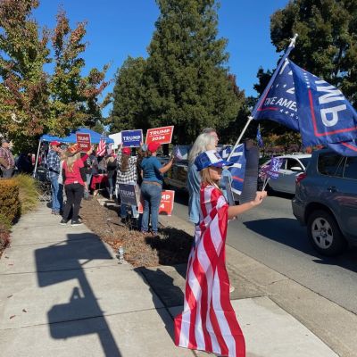 Ukiah rally for Donald Trump festive with flags, signs and honking horns * The Mendocino Voice | Mendocino County, CA