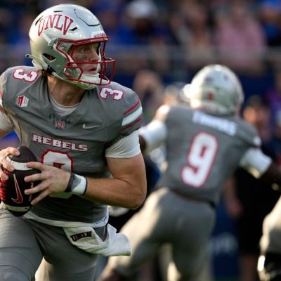 UNLV starting quarterback quits team week before key game vs. Syracuse