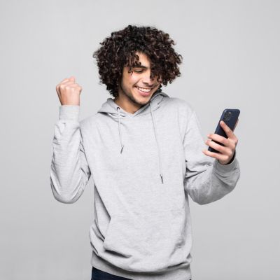 B&YOU 90 Go 5G à 7,99€ : un forfait à petit prix qui fait explo…