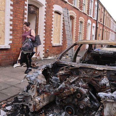 Violence Erupts in Belfast Following Arrest of Sudanese Migrant in Knife Attack Incident – Internewscast Journal
