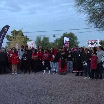 Hundreds attend vigil in honor of 14-year-old Emily Pike in Mesa