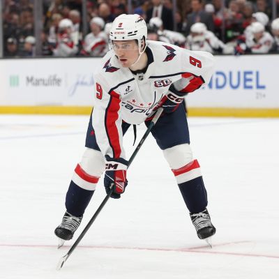 Amherst’s Ryan Leonard looks poised amid chaos of NHL debut with Capitals