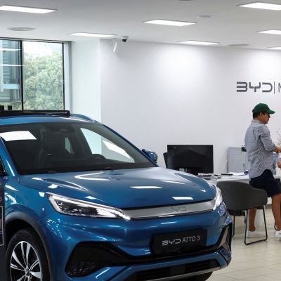 China’s BYD makes gains in Spain with low EV prices, fast expansion