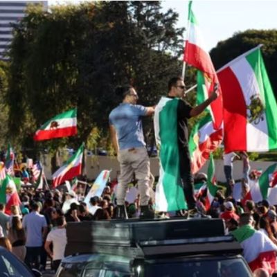 Currency crash, ‘massacre’, Trump’s warning and more | Iran protests explained – Link Newspaper