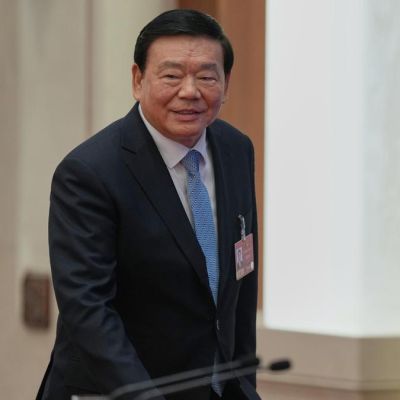 China says it seeks communications with U.S. but vows to hold its ‘red lines’