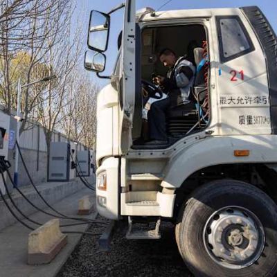 China’s Shift to Electric Trucks Poised to Transform Global Diesel and LNG Markets – Internewscast Journal