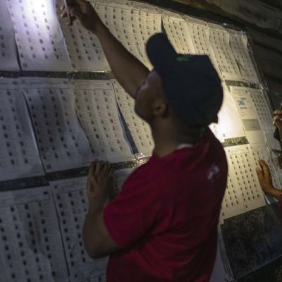 Congo’s presidential vote is extended as delays, smudged ballots lead to fears about credibility