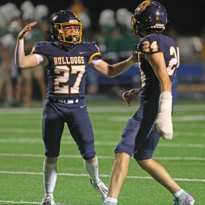 Amherst vs. Olmsted Falls football: Bulldogs’ defense powers team to first-round playoff victory