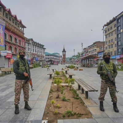 Pakistan and India say they’d consider de-escalation if the other reciprocates – The Boston Globe