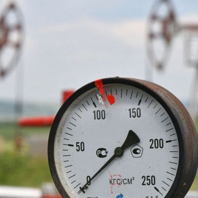 Factbox: The price cap on Russian seaborne crude oil