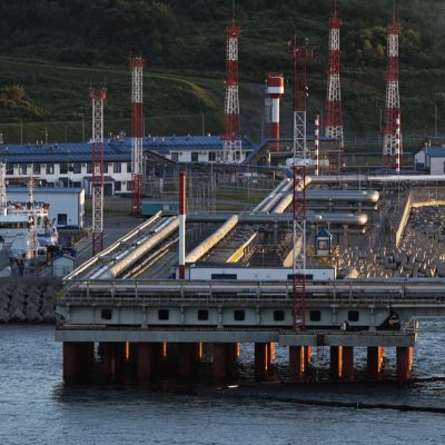 Oil little changed as investors eye Iran-US talks, China data