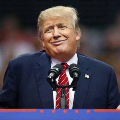 Trump offers $5,000 payout as Republicans face tough midterm battle