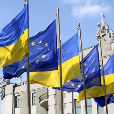 EU pledges €3.3 billion to Ukraine for weapons and defense projects