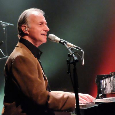 Israeli music icon Matti Caspi dies at 76