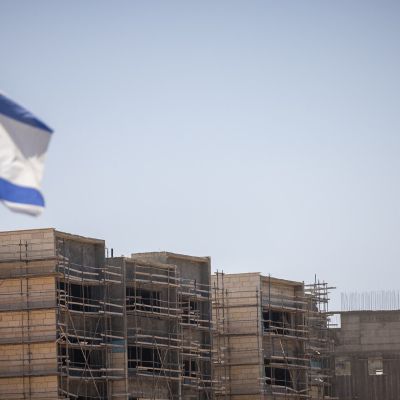 Ministers back bill to let Israeli citizens directly purchase West Bank land