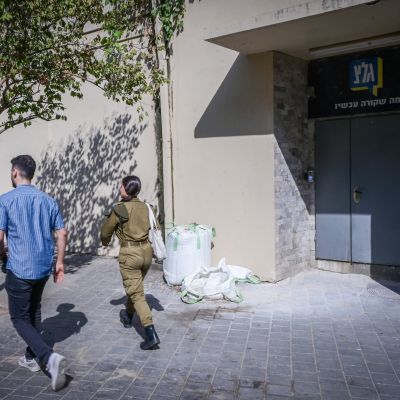 Cabinet votes to shutter Army Radio, overriding legal and press freedom concerns