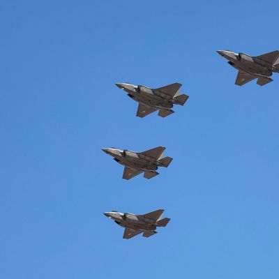 5 U.S. Fighter Jets Flew Close To Venezuela’s Shores, Defense Minister Claims; Trump Declares War On Drug Cartels