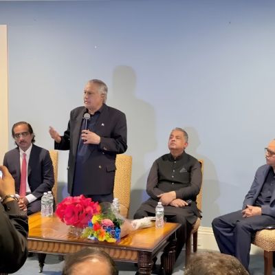 ‘Best days lie ahead’: Dar urges diaspora to invest in Pakistan