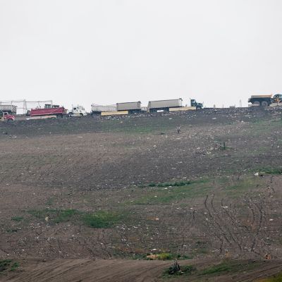 Whitmer tries to deter Canadian trash with big hike in Michigan landfill fees