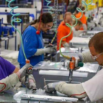 US Q3 GDP likely at 3.5% as economy shows resilience after longest government shutdown