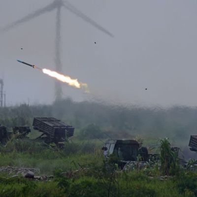 As Xi flexes muscles, Taiwan practices defence against Chinese invasion
