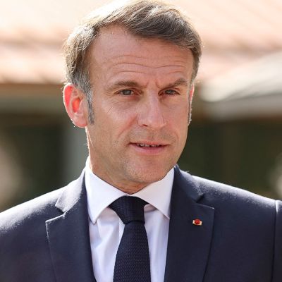 France's Bold Move: Social Media Ban for Under-15s Set for 2026 - Internewscast Journal