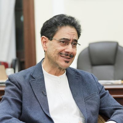 Philosopher, senator, exile: social reformer Cepeda seeks Colombia’s presidency