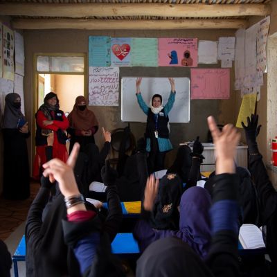 Nations urge Taliban to restore rights of Afghan women
