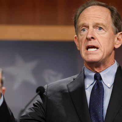 Former Republican PA senator blasts both presidential candidates