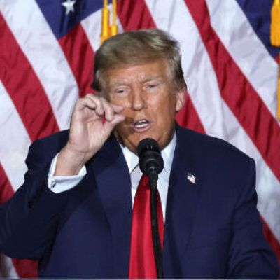 Trump Signs Order Blocking States From Creating AI Rules